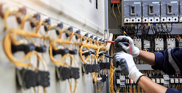 Professional Electrician technician working in Rockledge, PA